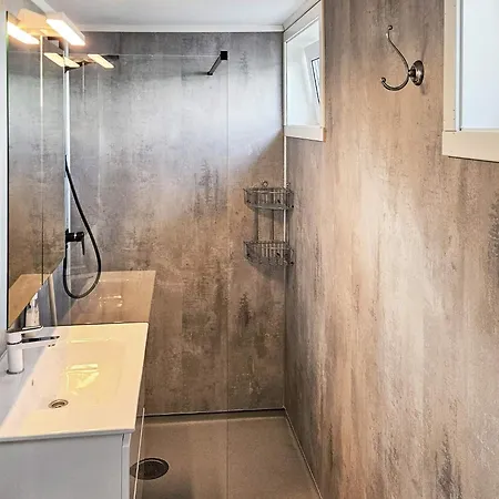 Apartman 4 Person In Sorbovag, Cleaning Included